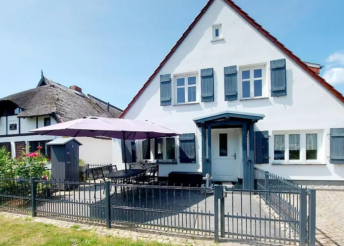 Hochwertiges Fischerhus Mit Terrasse Und Grill