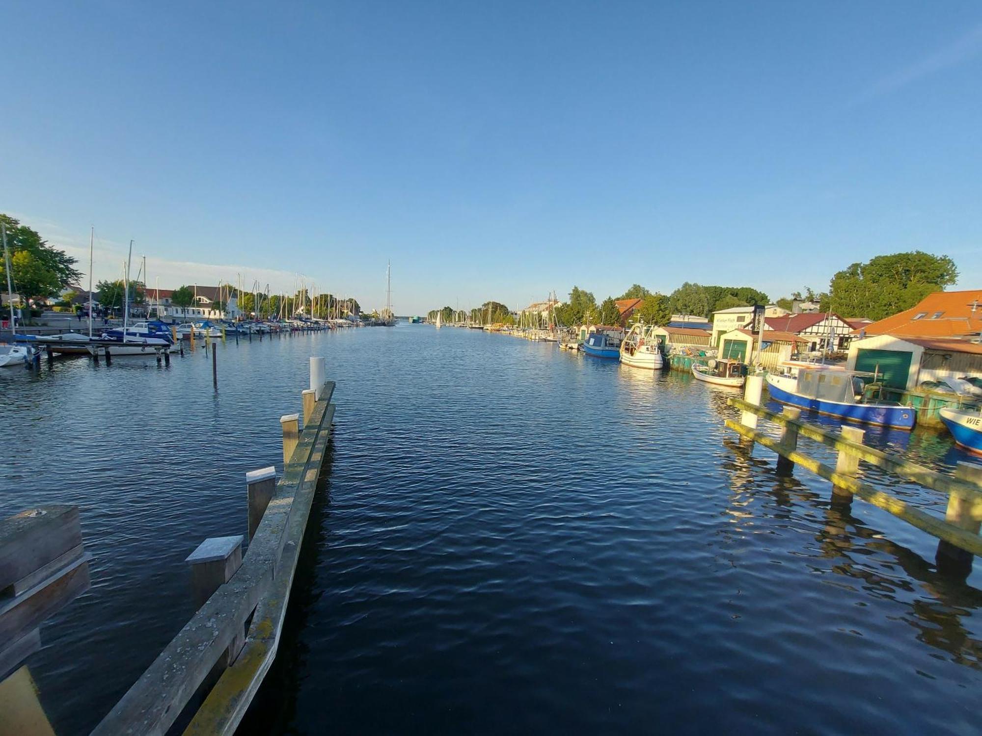 Hochwertiges Fischerhus Mit Terrasse Und Grill Greifswald
