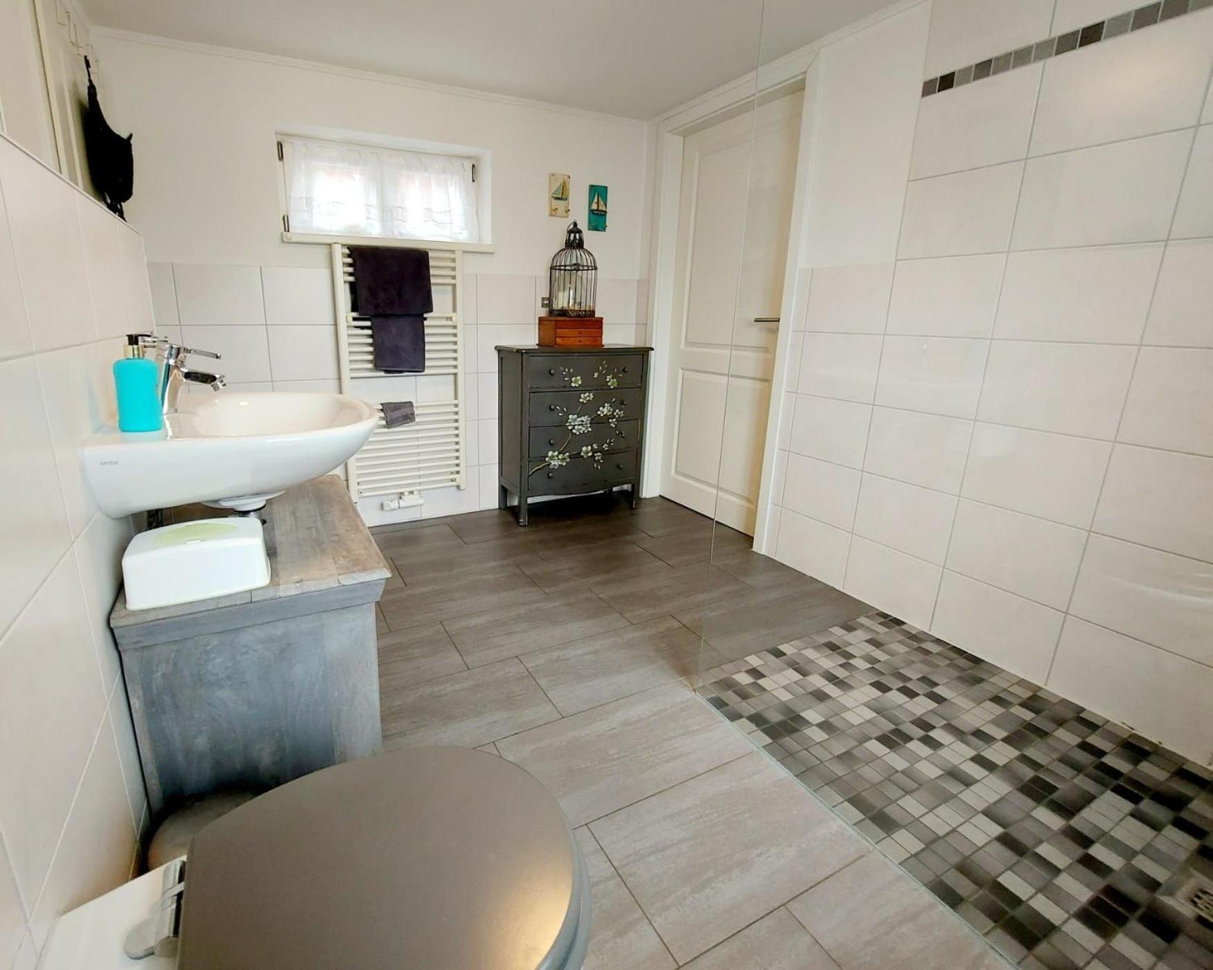 Ferienhaus Hochwertiges Fischerhus Mit Terrasse Und Grill Greifswald